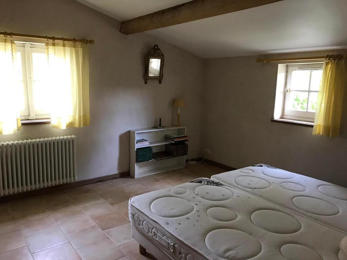 La Vieille Cure, Spa, Wifi A 20 Min Des Plages La Jonchere Luaran gambar