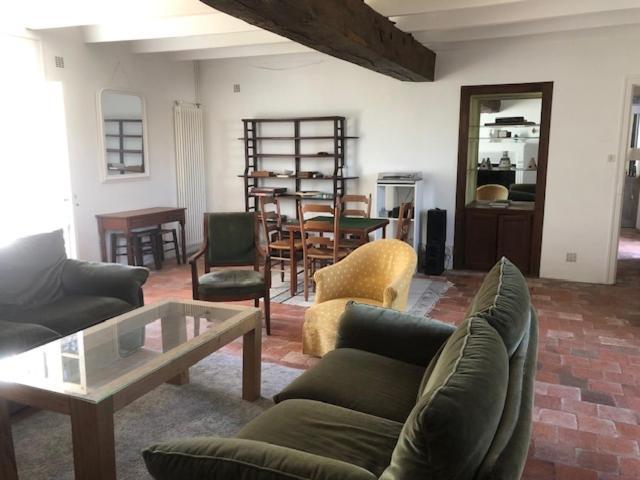 La Vieille Cure, Spa, Wifi A 20 Min Des Plages La Jonchere Luaran gambar